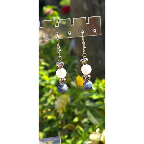 Rose Quartz and Sodalite Beaded Bracelet and Earrings Set - Picture 2 of 4